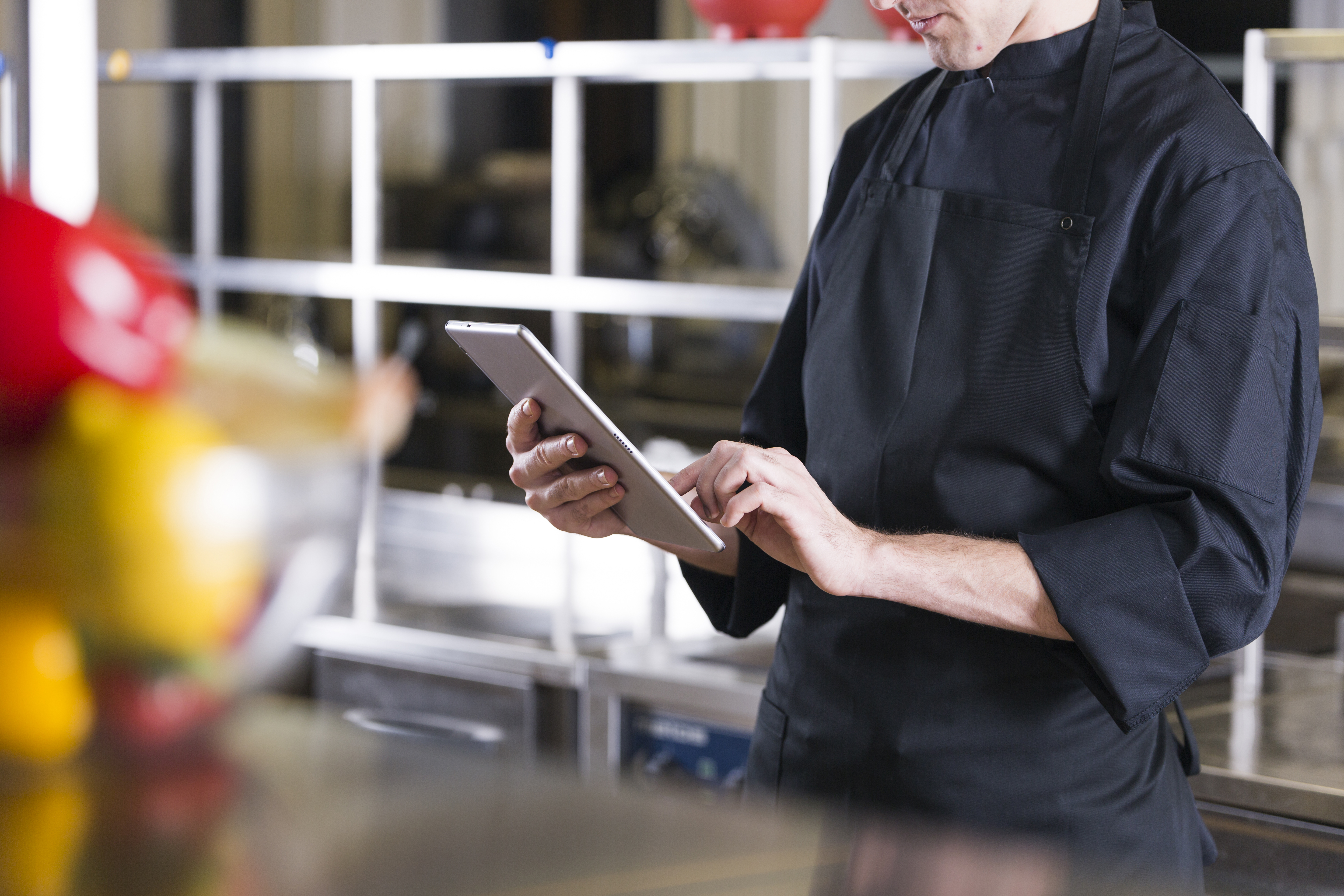 chef-with-tablet